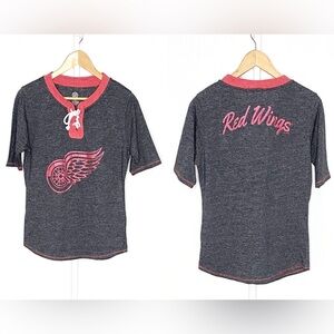 NHL | Red Wings Red/Grey Jersey-Style Lace-Up Neckline Short-Sleeve T-Shirt Sz L